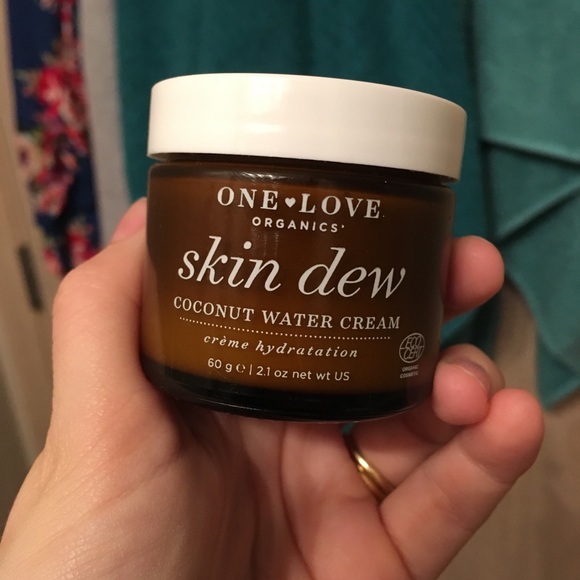 one love organics skin dew